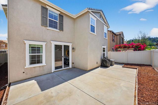 1254 White Oak, El Cajon, CA 92020