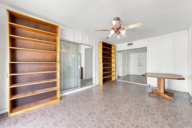 10050 N 103RD Avenue, Sun City, AZ 85351