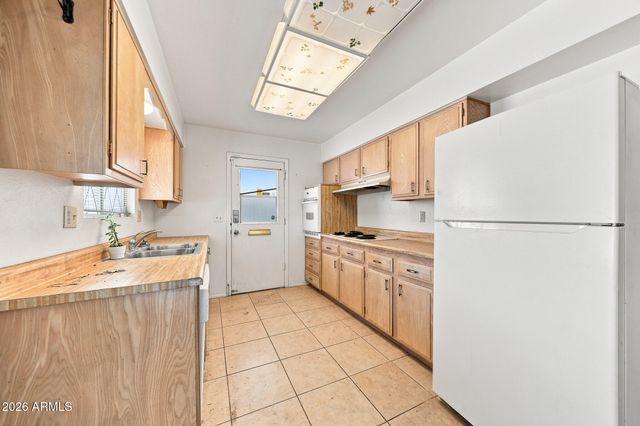 10050 N 103RD Avenue, Sun City, AZ 85351
