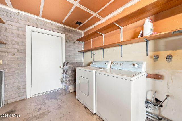 10050 N 103RD Avenue, Sun City, AZ 85351