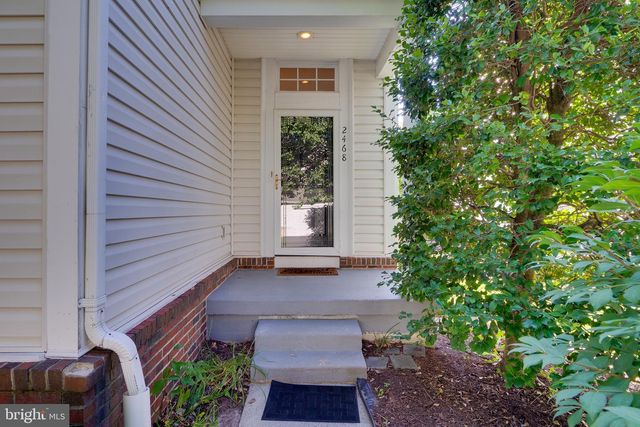 2468 LEYLAND RIDGE RD, Herndon, VA 20171