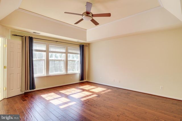 2468 LEYLAND RIDGE RD, Herndon, VA 20171
