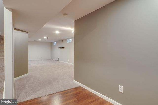 2468 LEYLAND RIDGE RD, Herndon, VA 20171
