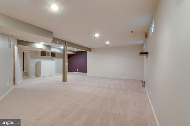 2468 LEYLAND RIDGE RD, Herndon, VA 20171