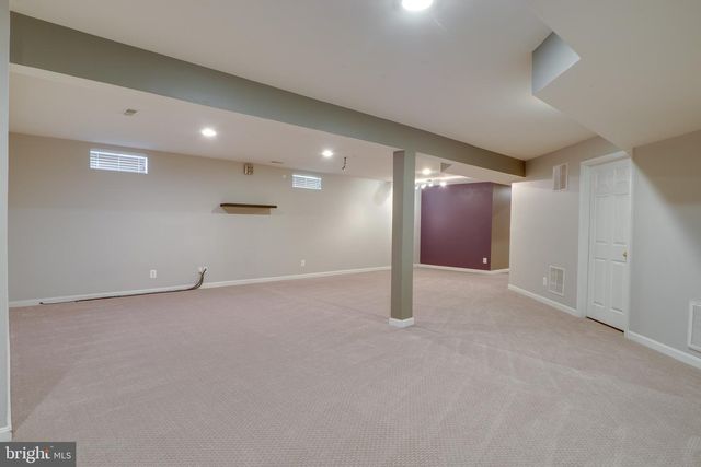 2468 LEYLAND RIDGE RD, Herndon, VA 20171