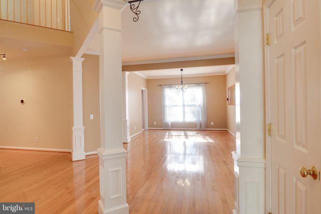 2468 LEYLAND RIDGE RD, Herndon, VA 20171