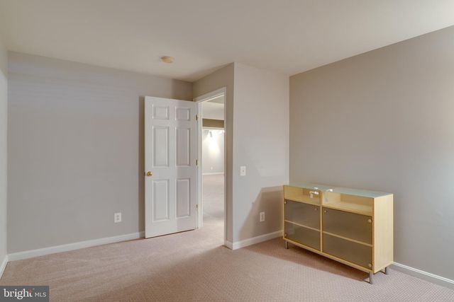 2468 LEYLAND RIDGE RD, Herndon, VA 20171