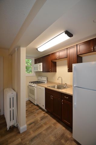 910 7th Street N, Fargo, ND 58102