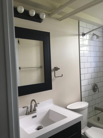 910 7th Street N, Fargo, ND 58102