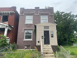 3850 Kennerly Avenue, St Louis, MO 63113