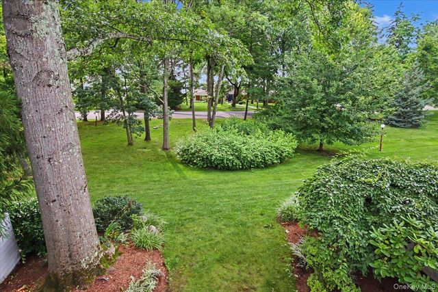 32 Beechwood Way, Briarcliff Manor, NY 10510