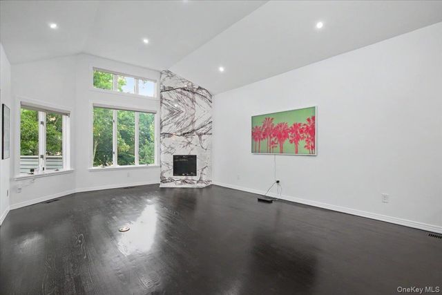 32 Beechwood Way, Briarcliff Manor, NY 10510