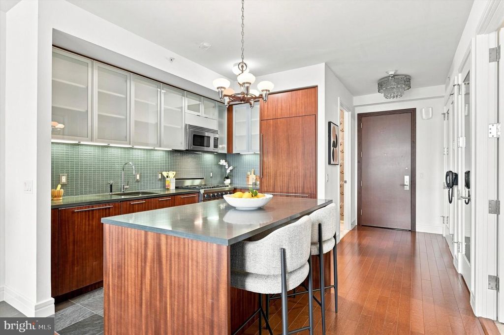 1414 S PENN SQ #12E, PHILADELPHIA, PA 19102 — photo 2