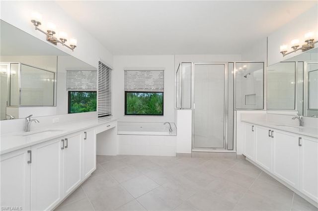 12750 Woodbury DR, Estero, FL 33928