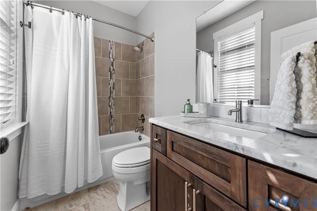 16030 Drumone Rd, Midlothian, VA 23112