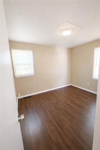 5622 E 39th Street, Kansas City, MO 64128