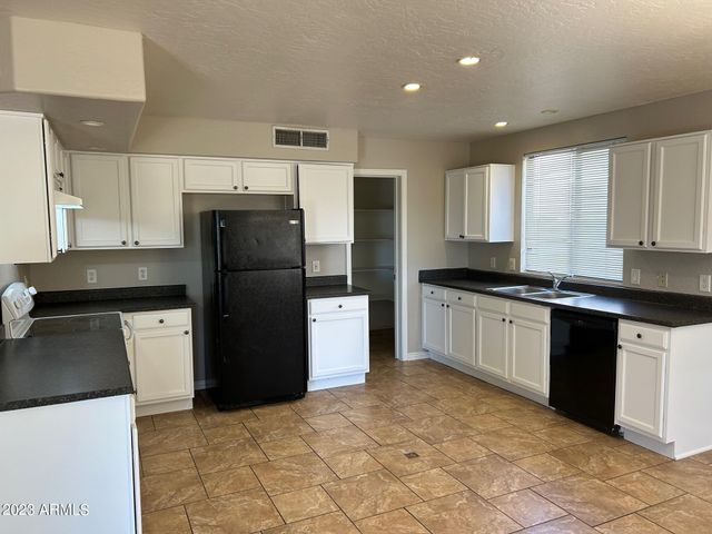 1385 E BETSY Lane, Gilbert, AZ 85296
