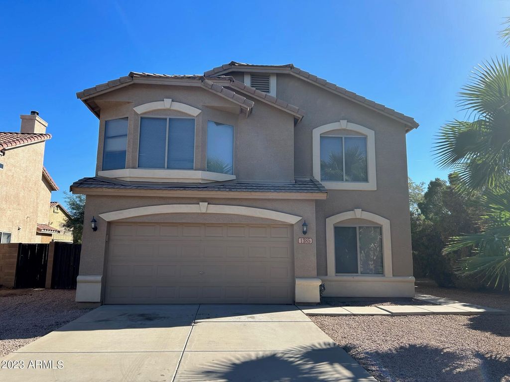1385 E BETSY Lane, Gilbert, AZ 85296