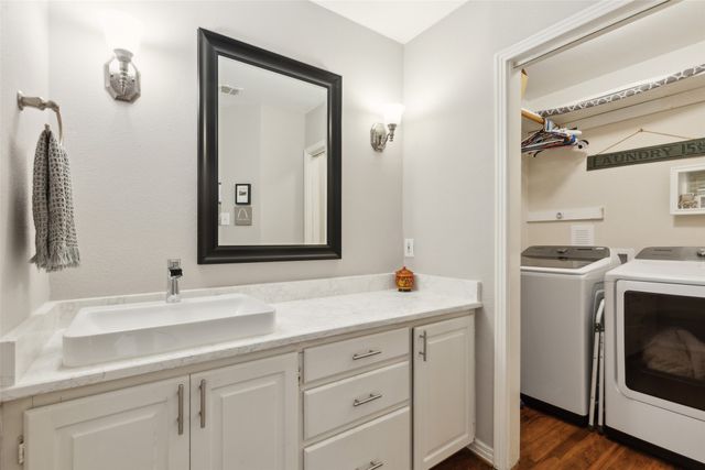 9427 Hobart Street, Dallas, TX 75218