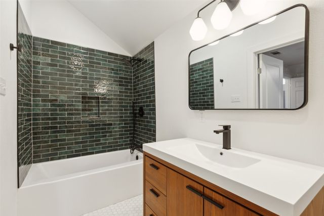9427 Hobart Street, Dallas, TX 75218