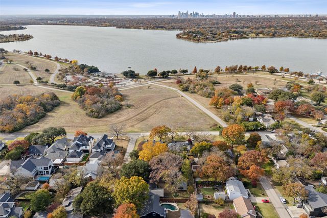 9427 Hobart Street, Dallas, TX 75218