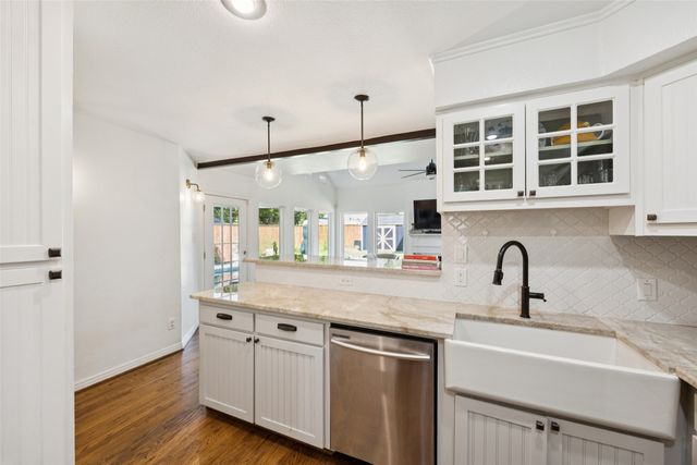 9427 Hobart Street, Dallas, TX 75218