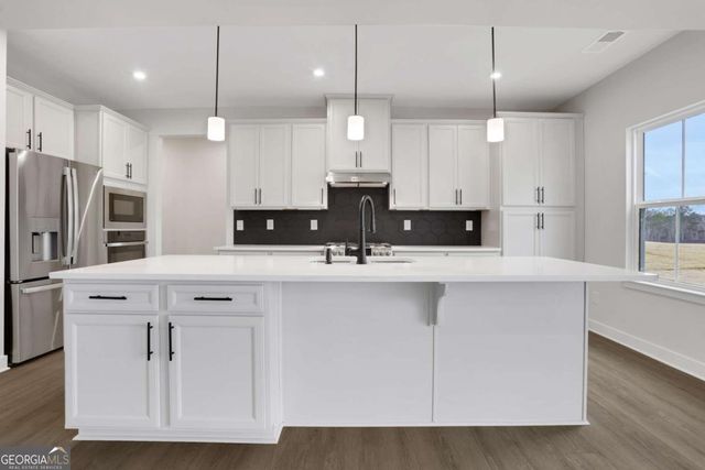 34 Appalachee Avenue, Dawsonville, GA 30534