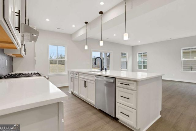 34 Appalachee Avenue, Dawsonville, GA 30534