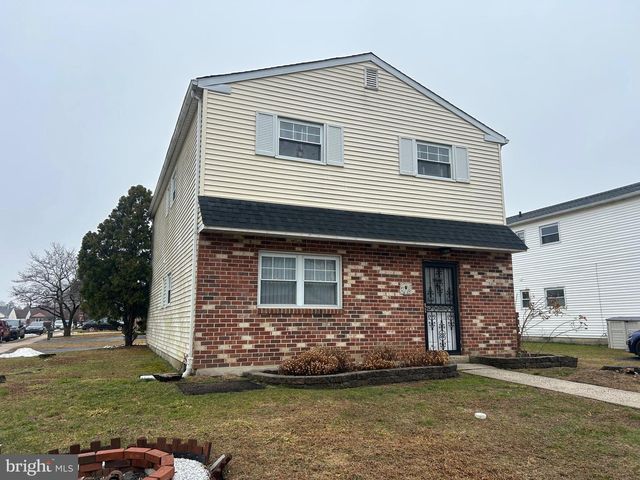 506 CORINTHIAN AVE, Essington, PA 19029