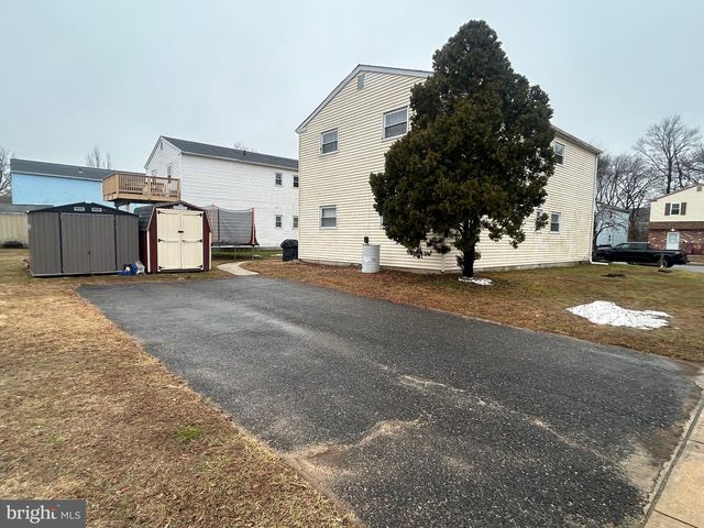 506 CORINTHIAN AVE, Essington, PA 19029