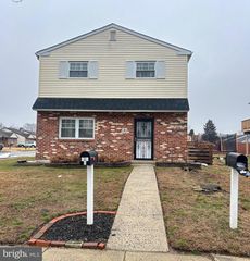 506 CORINTHIAN AVE, Essington, PA 19029