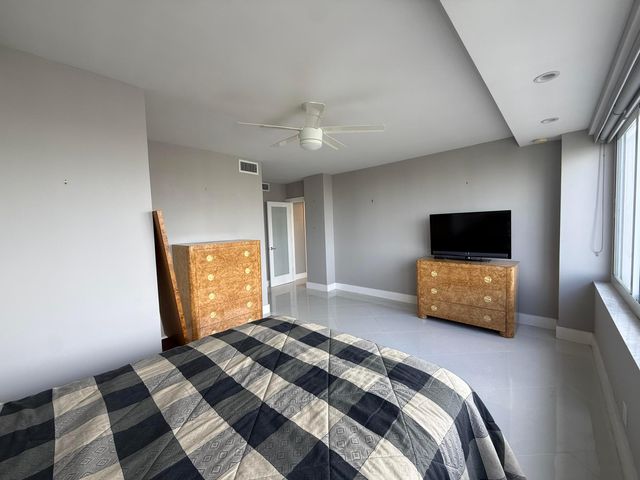 3233 NE 34th Street 1504, Fort Lauderdale, FL 33308