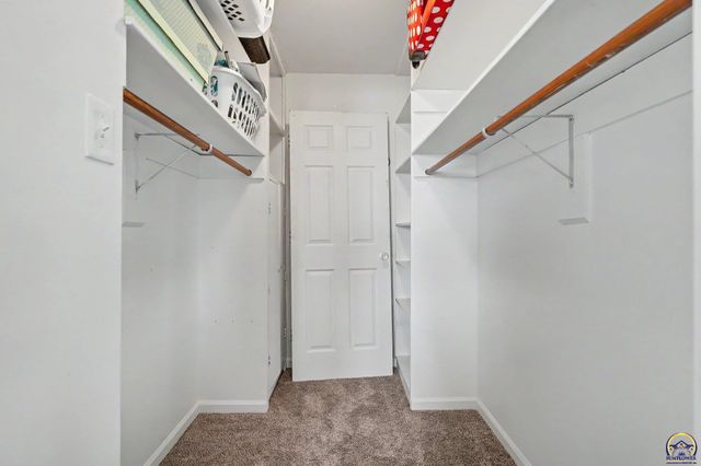 5131 SW Urish RD, Topeka, KS 66610