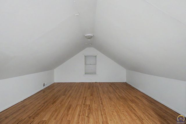 5131 SW Urish RD, Topeka, KS 66610