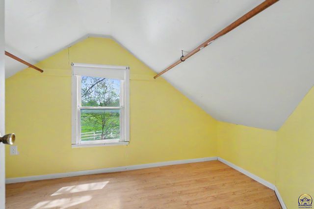 5131 SW Urish RD, Topeka, KS 66610