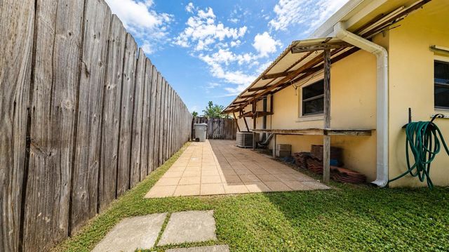 420 SE 4th Court, Pompano Beach, FL 33060