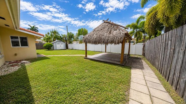 420 SE 4th Court, Pompano Beach, FL 33060