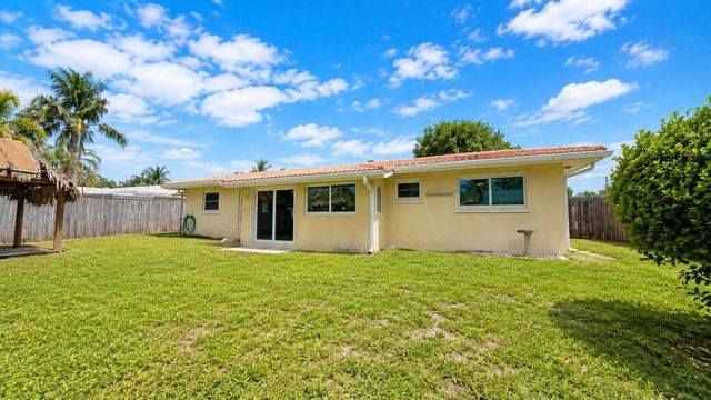 420 SE 4th Court, Pompano Beach, FL 33060