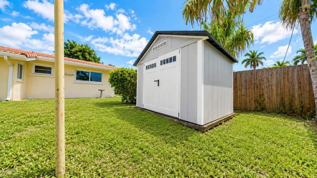 420 SE 4th Court, Pompano Beach, FL 33060