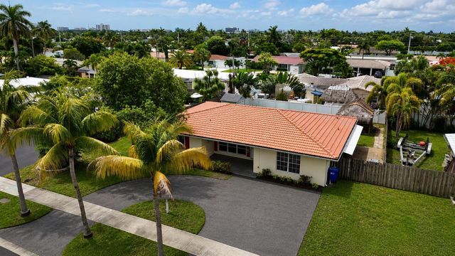 420 SE 4th Court, Pompano Beach, FL 33060