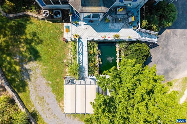 154 RIP RAP RD, Waynesboro, VA 22980