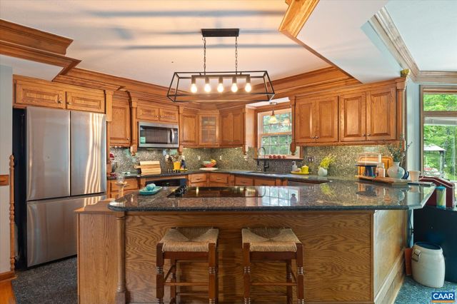 154 RIP RAP RD, Waynesboro, VA 22980