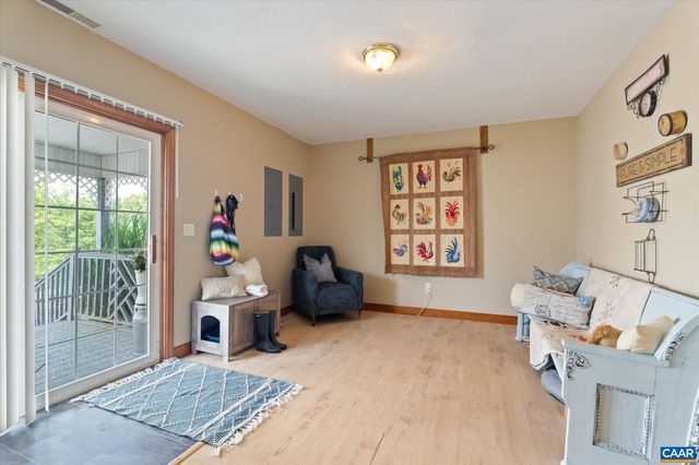 154 RIP RAP RD, Waynesboro, VA 22980