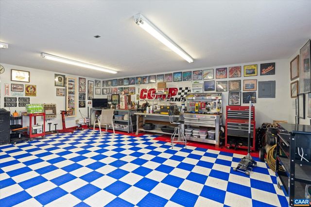 154 RIP RAP RD, Waynesboro, VA 22980