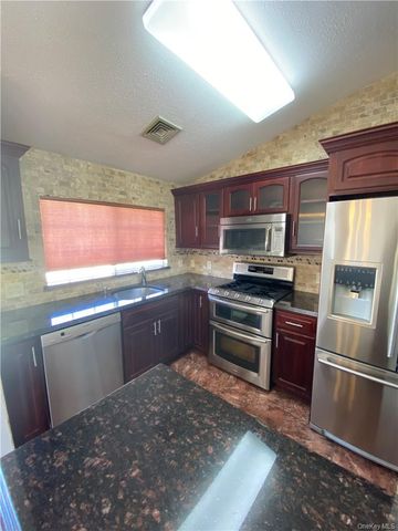 1502 Whispering Hills, Chester, NY 10918