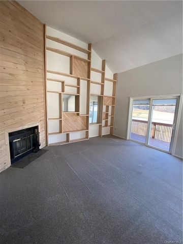 1502 Whispering Hills, Chester, NY 10918