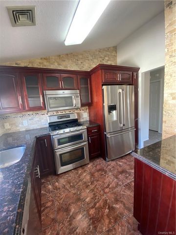1502 Whispering Hills, Chester, NY 10918