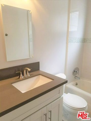 7607 Norton Avenue 4, West Hollywood, CA 90046