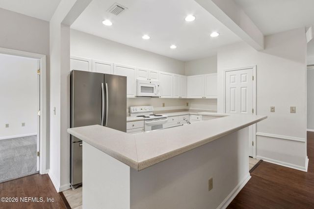 10901 BURNT MILL Road 1107, Jacksonville, FL 32256