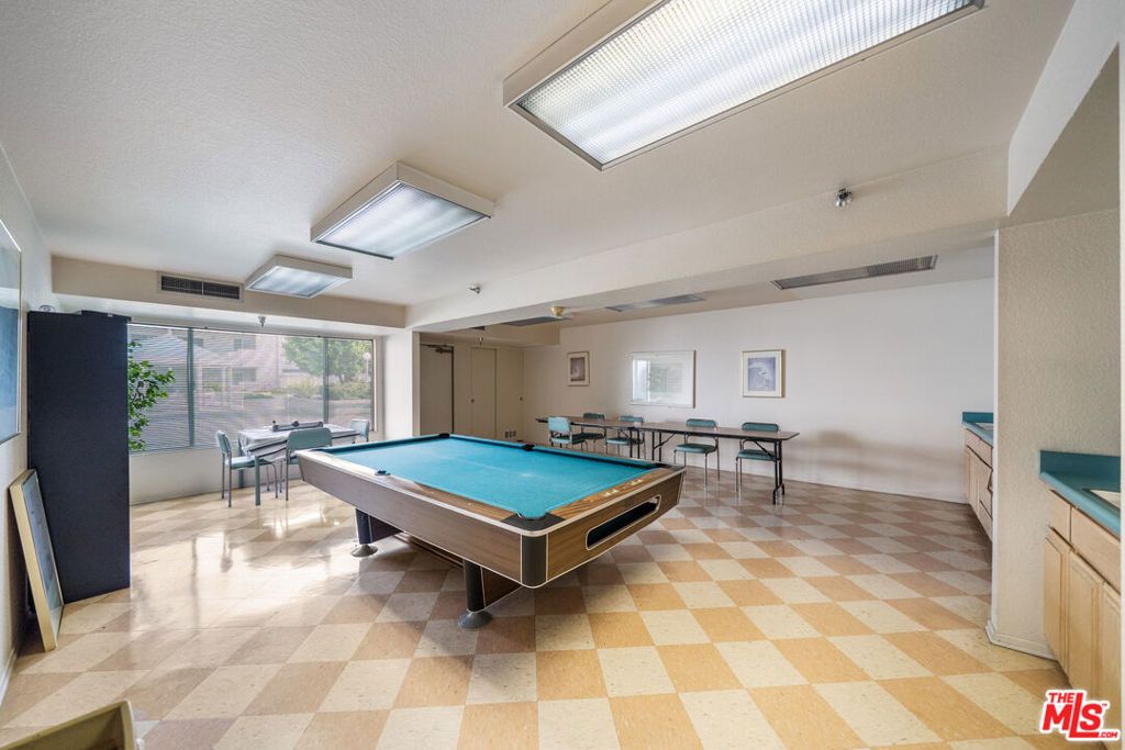 Image 11 of property listing at 11410 Dolan Avenue 341, Downey, CA 90241